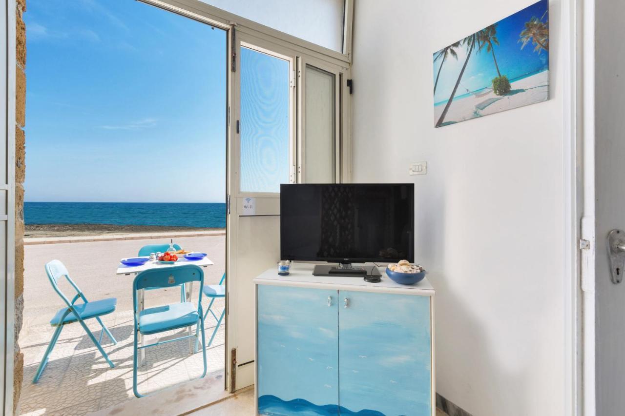 דירות וילאנובה די אוסטוני Casa Helios מראה חיצוני תמונה